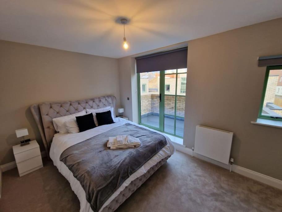 Vila Stunning Newbuilt 3 Bed House Sleeps 9 Edmonton Exteriér fotografie