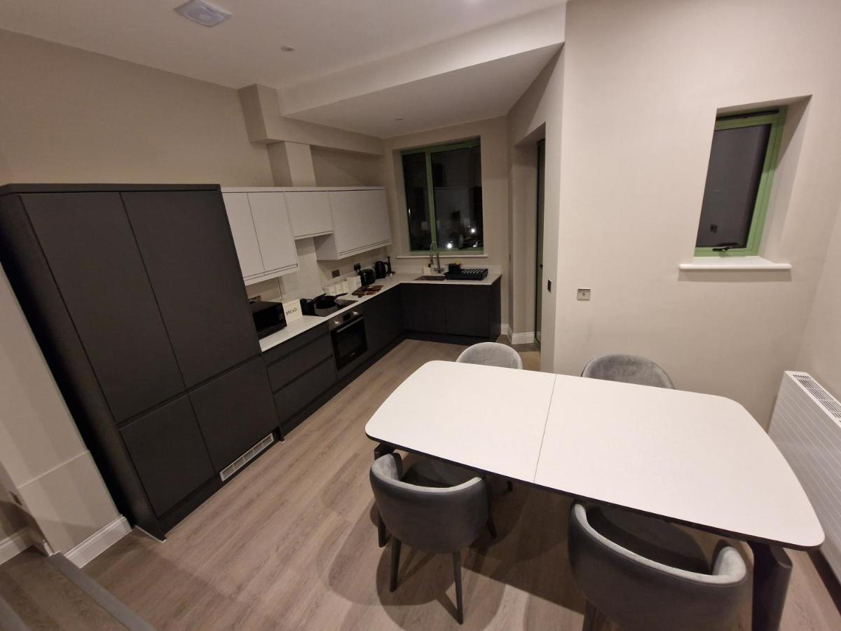 Vila Stunning Newbuilt 3 Bed House Sleeps 9 Edmonton Exteriér fotografie